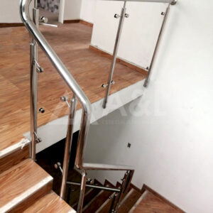 Baranda de Acero Inoxidable con Vidrio - Baranda en Surco, Lima